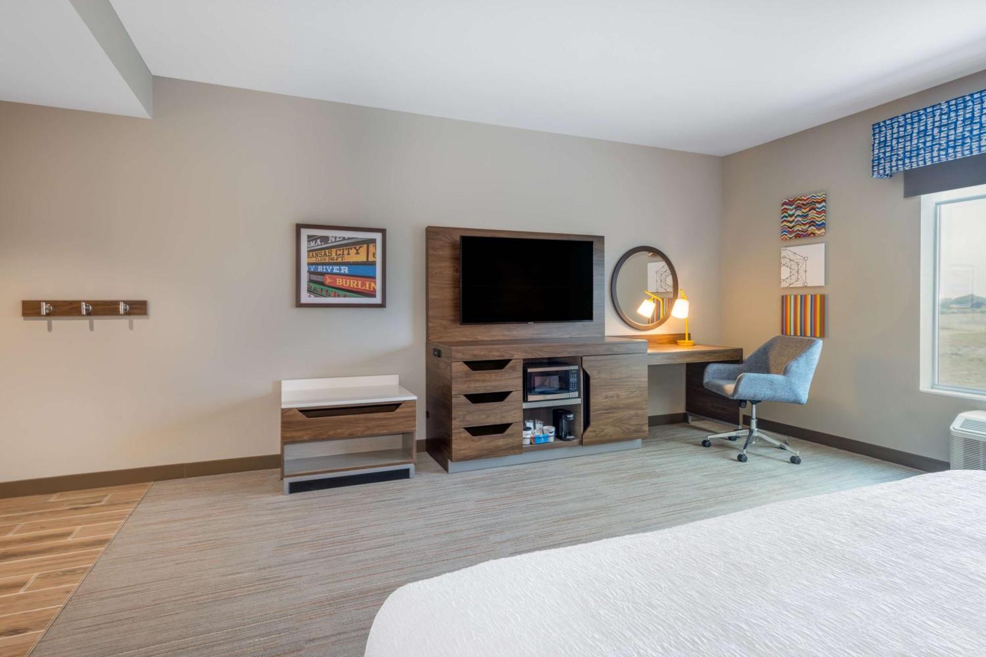 Hampton Inn Kansas City Southeast, Mo Exteriör bild