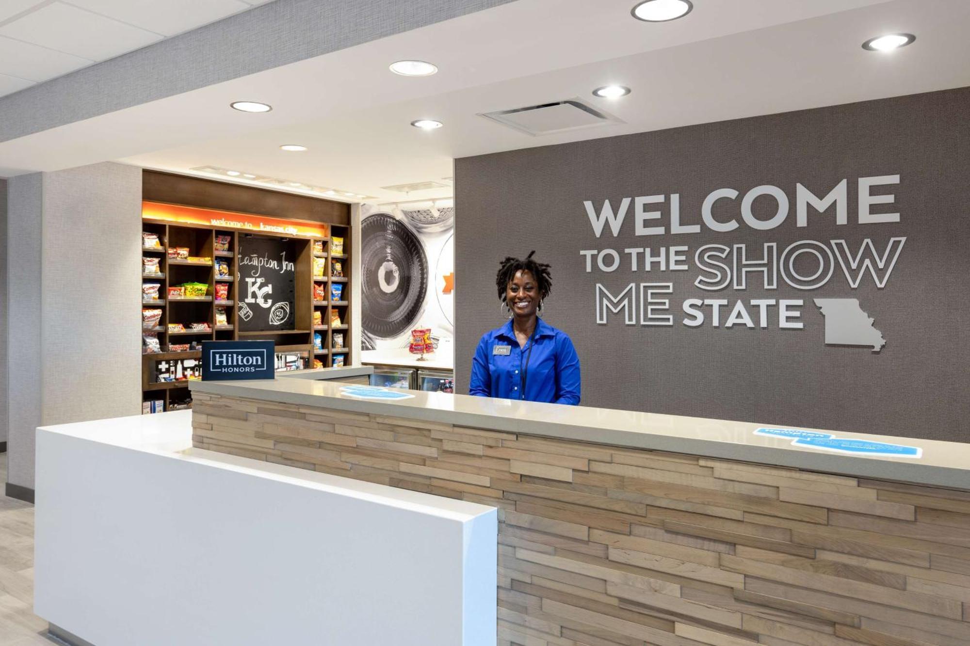 Hampton Inn Kansas City Southeast, Mo Exteriör bild